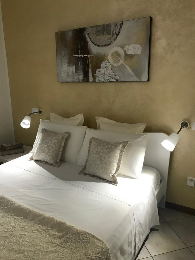 Suite House Мантова Екстериор снимка